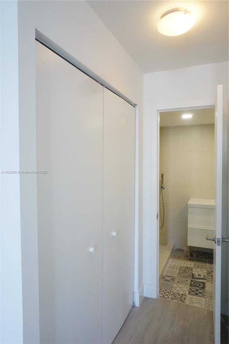Apartment for rent at 2851 NE 183rd St #28511812E, North Miami Beach, FL 33160