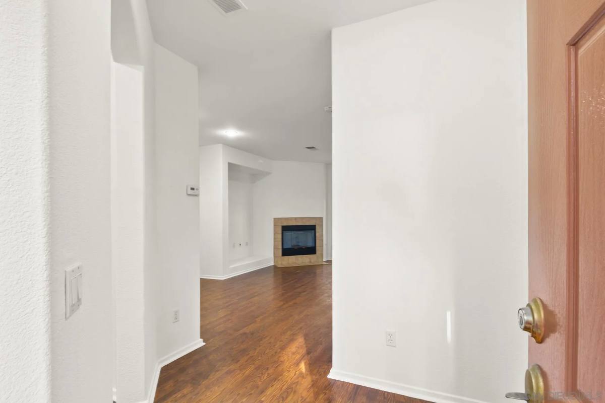 Townhouse for rent at 755 Caminito Moraga #755-3, Chula Vista, CA 91913
