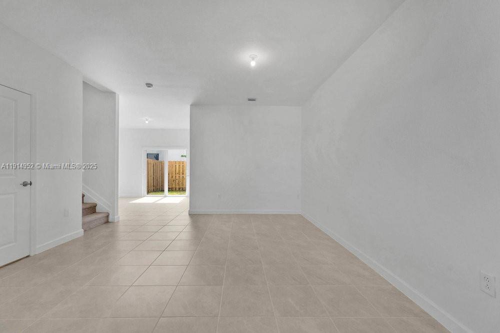 Townhouse for rent at 2558 SE 27th Dr, Homestead, FL 33035