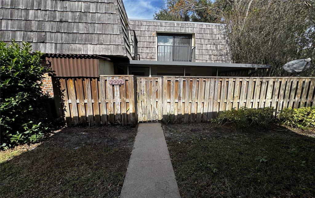 Townhouse for rent at 2902 Ash Dr, Leesburg, FL 34748