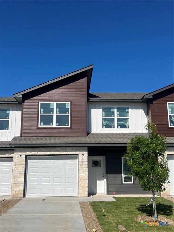 Townhouse for rent at 1830 Royal Loop, Belton, TX 76513