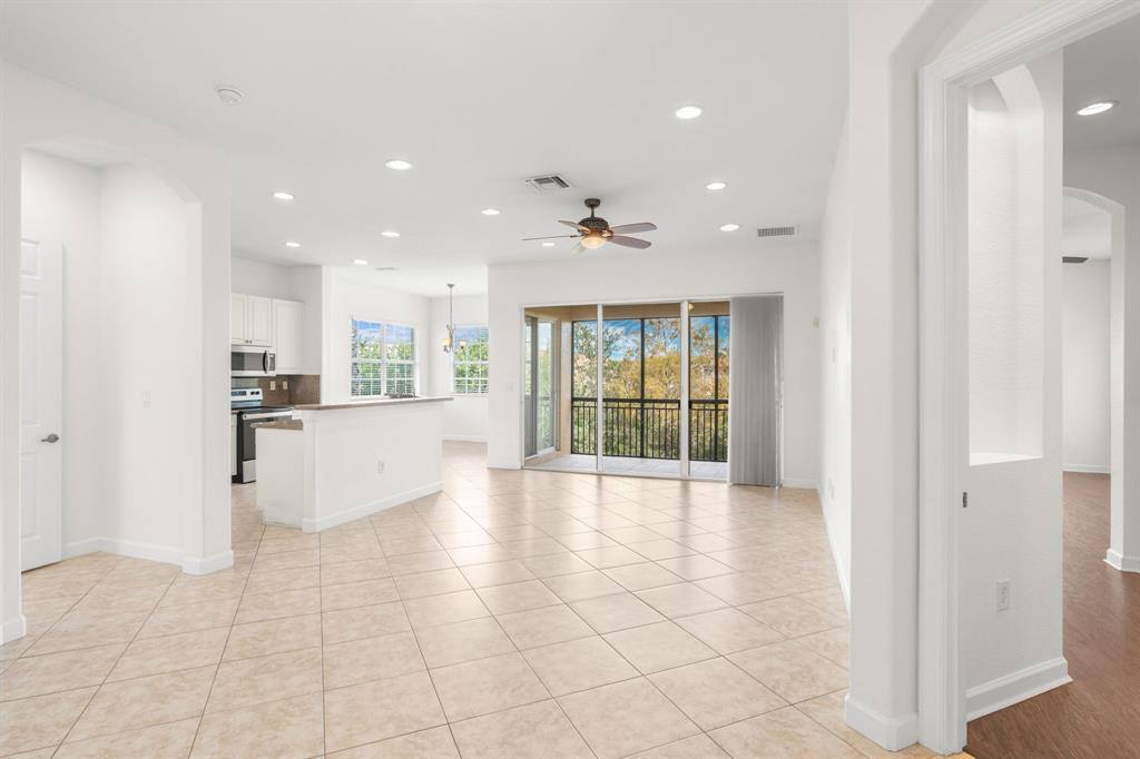 Townhouse for rent at 8238 NW 128th Lane, Pompano Beach, FL 33076