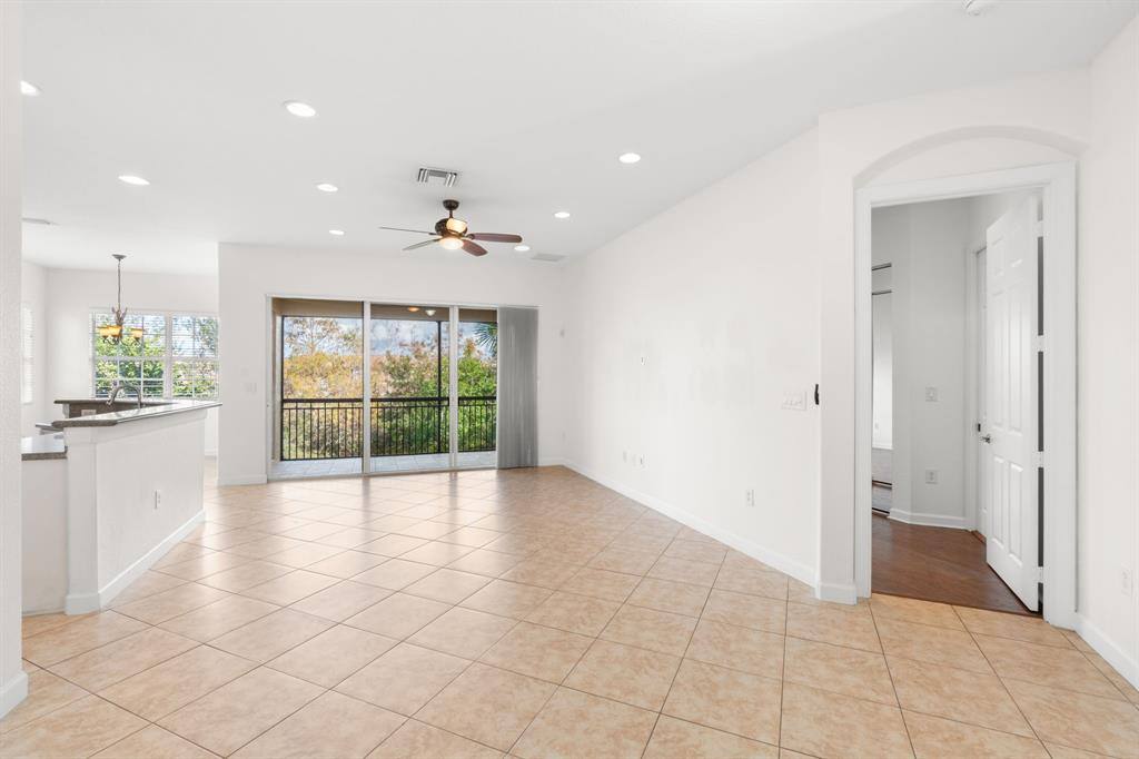Townhouse for rent at 8238 NW 128th Lane, Pompano Beach, FL 33076