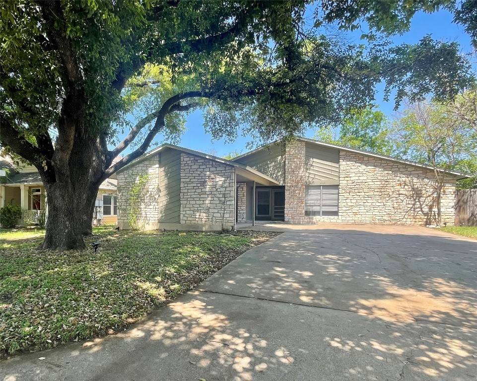 Apartment for rent at 2810 Thrushwood Dr #2810A, Austin, TX 78757