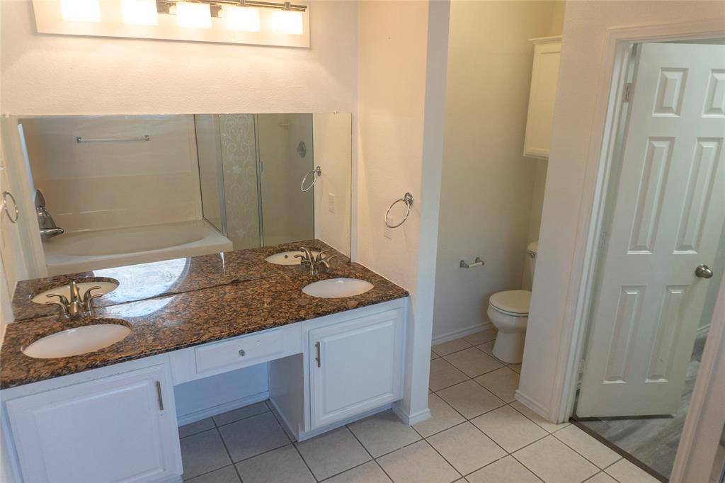 Apartment for rent at 10120 Sourwood Dr, Keller, TX 76244