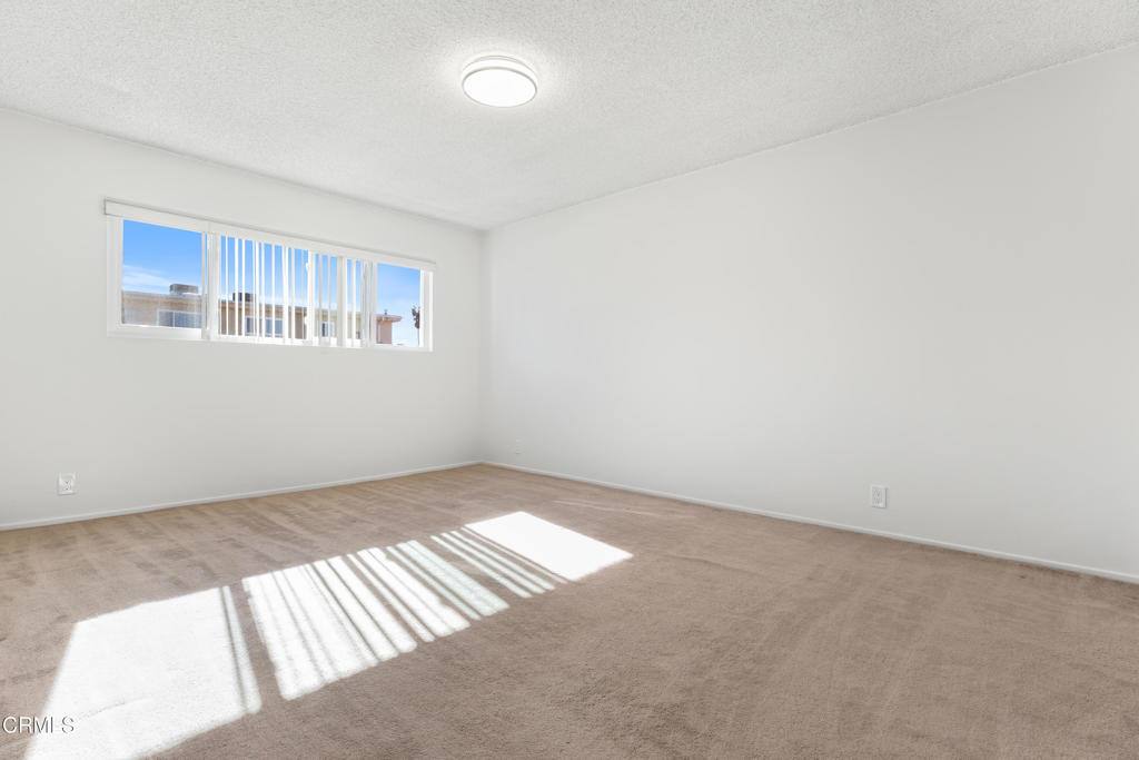 Apartment for rent at 5043 Denny Ave #8, North Hollywood, CA 91601