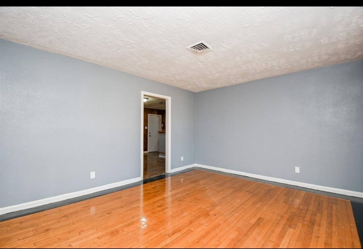 Apartment for rent at 5510 Ricky St, Houston, TX 77033