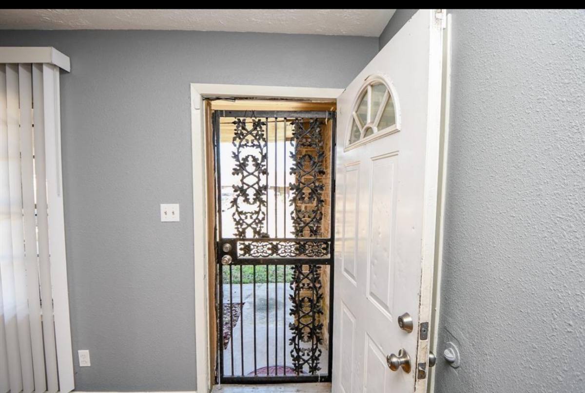 Apartment for rent at 5510 Ricky St, Houston, TX 77033