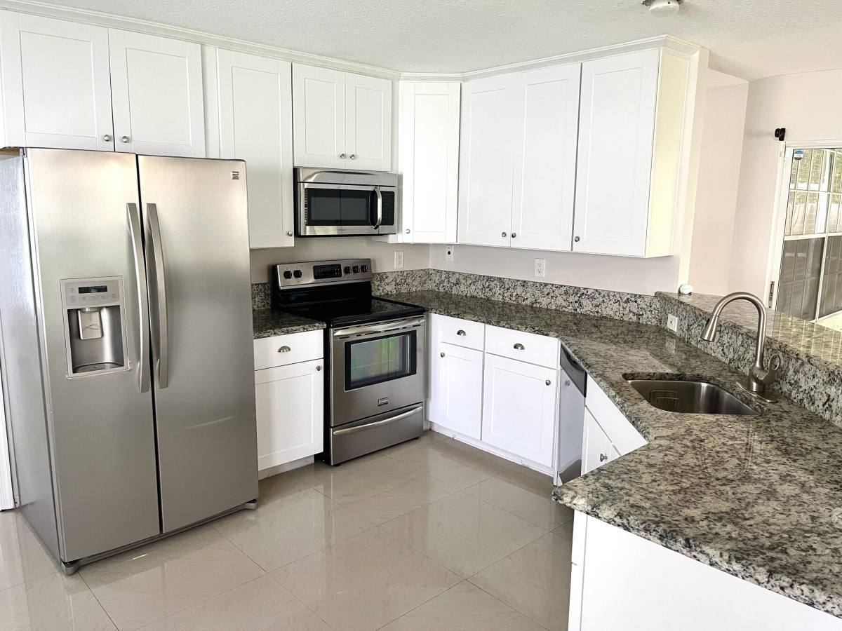 Apartment for rent at 1112 Wild Cherry Lane, Wellington, FL 33414