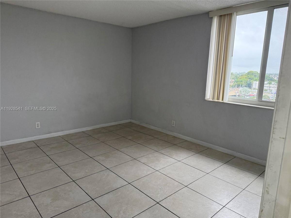 Condo for rent at 9001 SW 77th Ave #9001C709, Miami, FL 33156