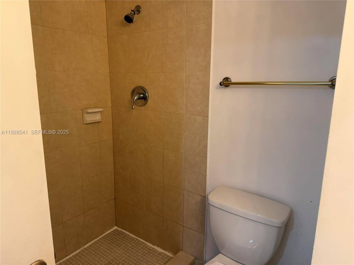 Condo for rent at 9001 SW 77th Ave #9001C709, Miami, FL 33156