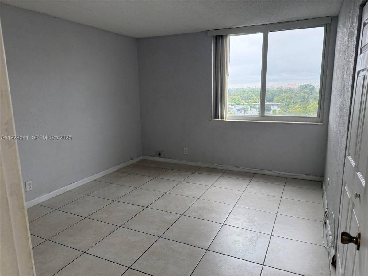 Condo for rent at 9001 SW 77th Ave #9001C709, Miami, FL 33156