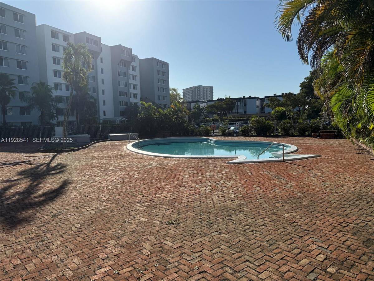 Condo for rent at 9001 SW 77th Ave #9001C709, Miami, FL 33156