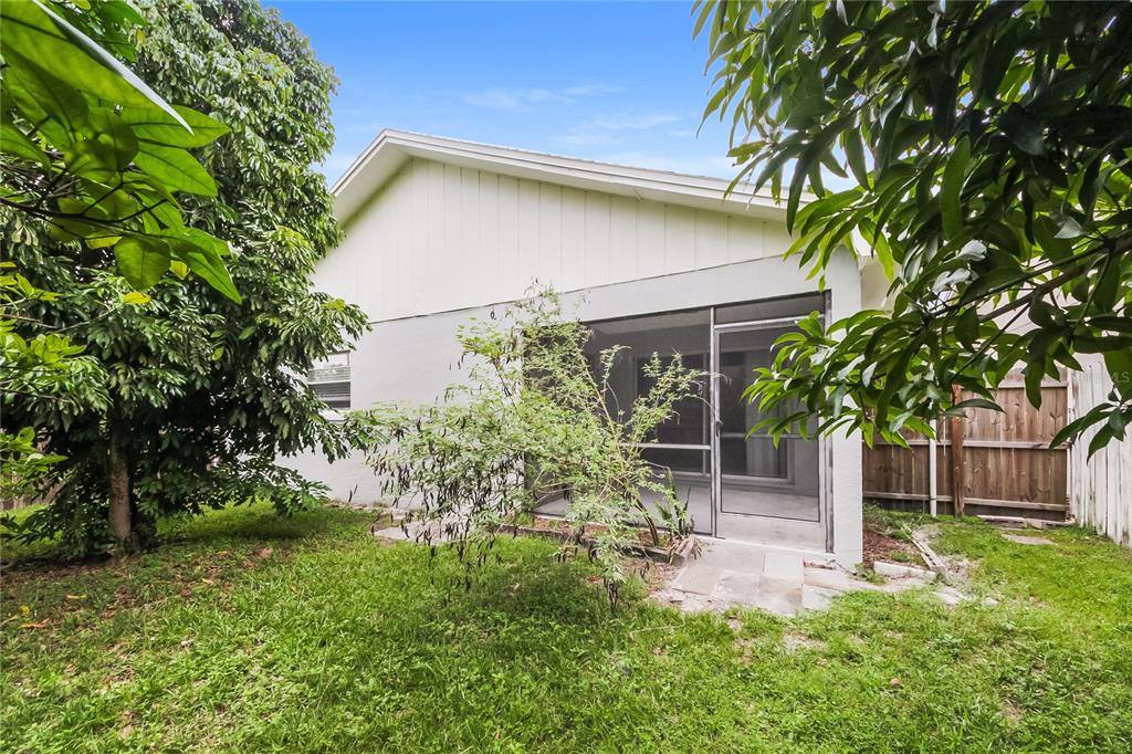 Apartment for rent at 4454 Sandhurst Dr, Orlando, FL 32817