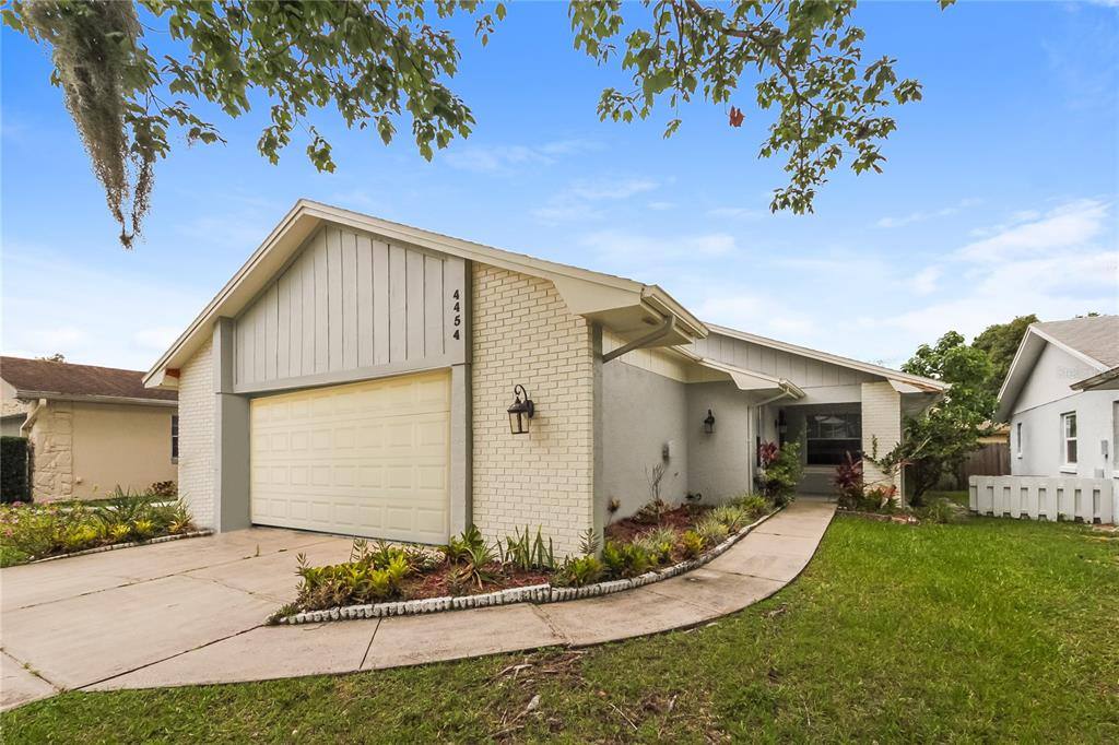 Apartment for rent at 4454 Sandhurst Dr, Orlando, FL 32817