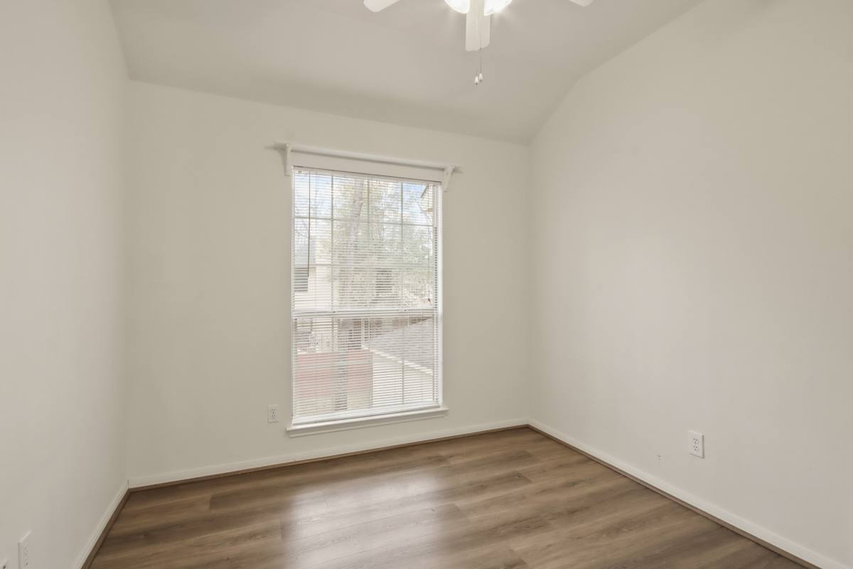 Apartment for rent at 111 S Dreamweaver Circle #111, Spring, TX 77380