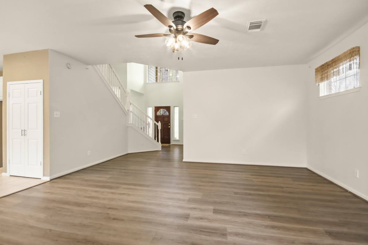 Apartment for rent at 111 S Dreamweaver Circle #111, Spring, TX 77380