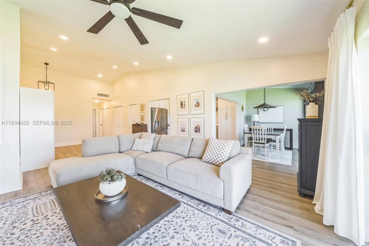 Apartment for rent at 3207 S Lakeview Circle #6205, Fort Pierce, FL 34949
