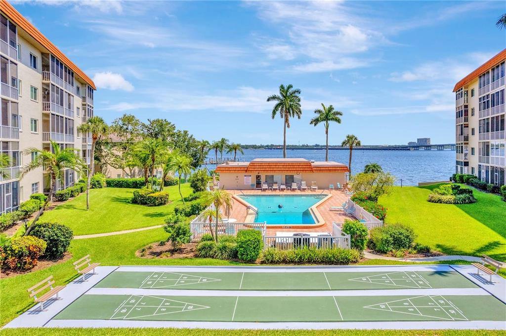 Apartment for rent at 1650 1st Ave W #1650507B, Bradenton, FL 34205