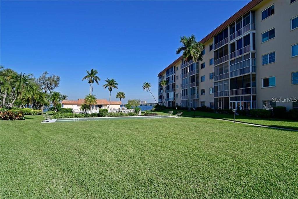Apartment for rent at 1650 1st Ave W #1650507B, Bradenton, FL 34205