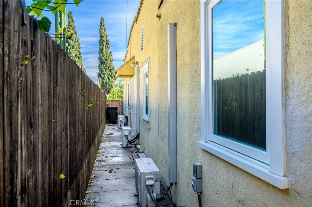 Apartment for rent at 325 Lafayette St #325, Glendale, CA 91205