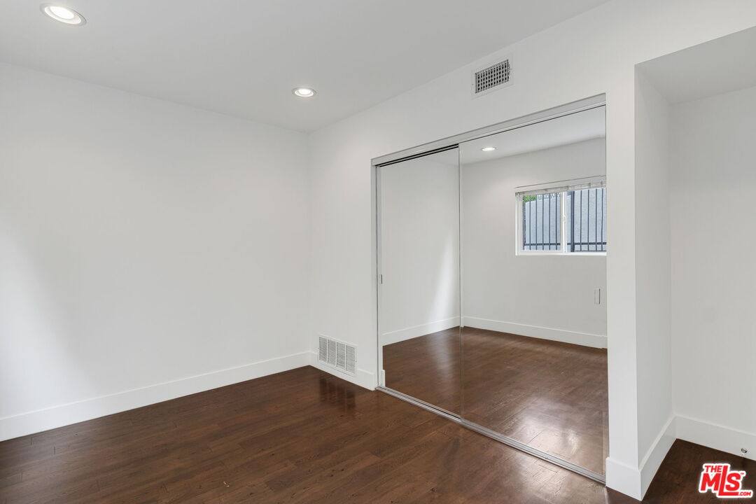Condo for rent at 1055 S Bedford St #2, Los Angeles, CA 90035