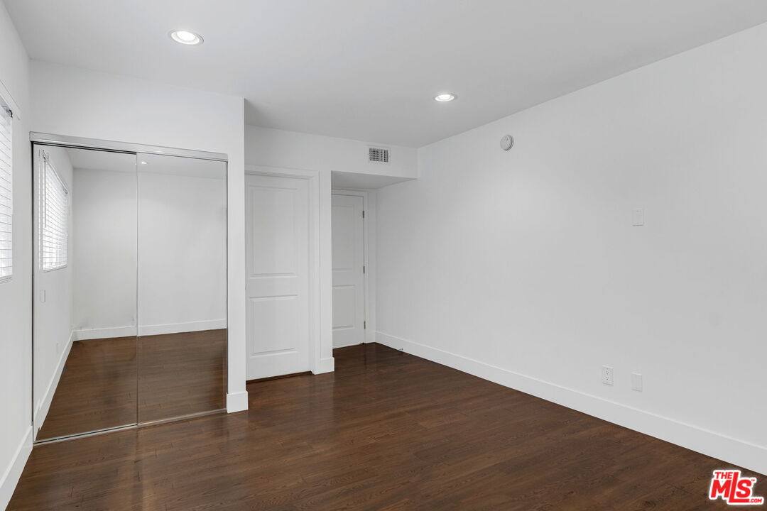 Condo for rent at 1055 S Bedford St #2, Los Angeles, CA 90035