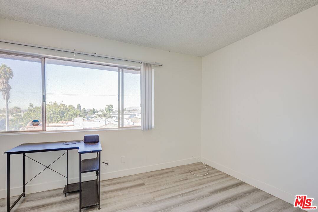 Apartment for rent at 305 E Plymouth St #305A, Inglewood, CA 90302