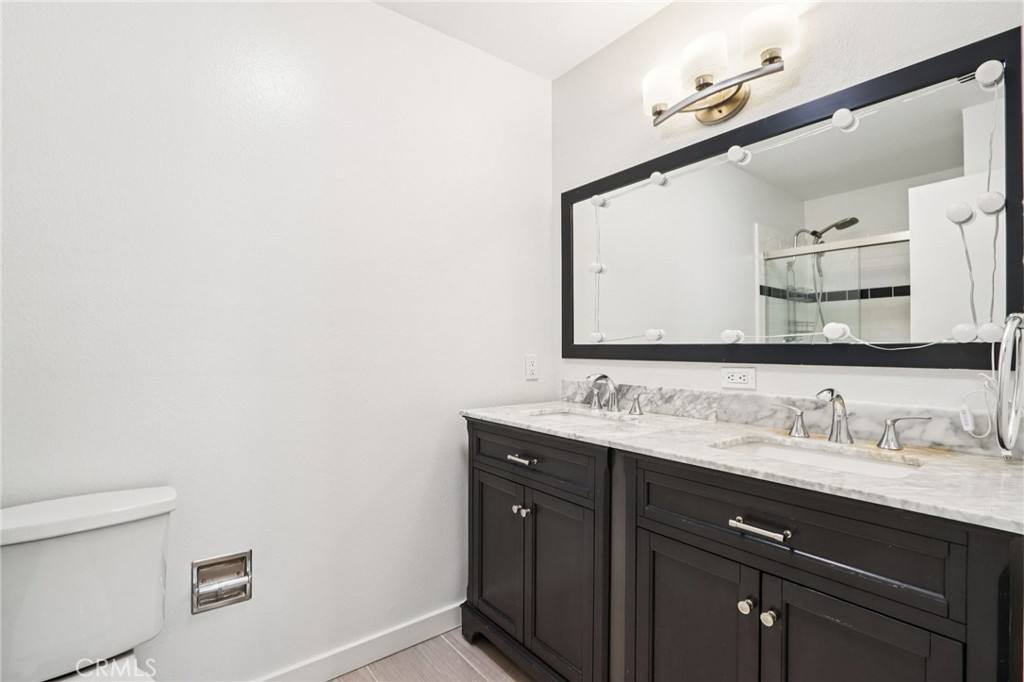 Condo for rent at 403 N Oakhurst Dr #204, Beverly Hills, CA 90210