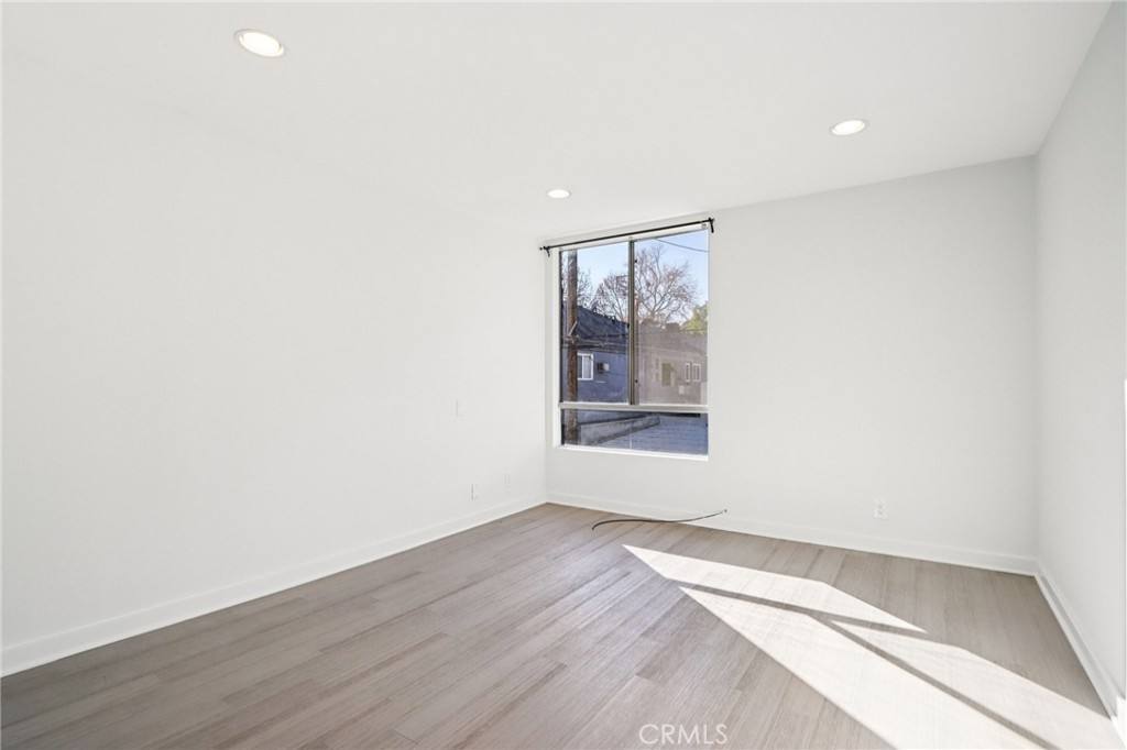 Condo for rent at 403 N Oakhurst Dr #204, Beverly Hills, CA 90210