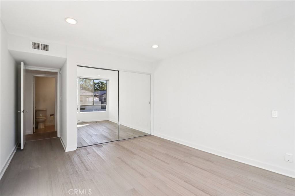 Condo for rent at 403 N Oakhurst Dr #204, Beverly Hills, CA 90210