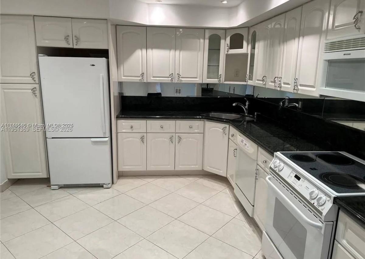Apartment for rent at 500 Three Islands Blvd #306, Hallandale, FL 33009