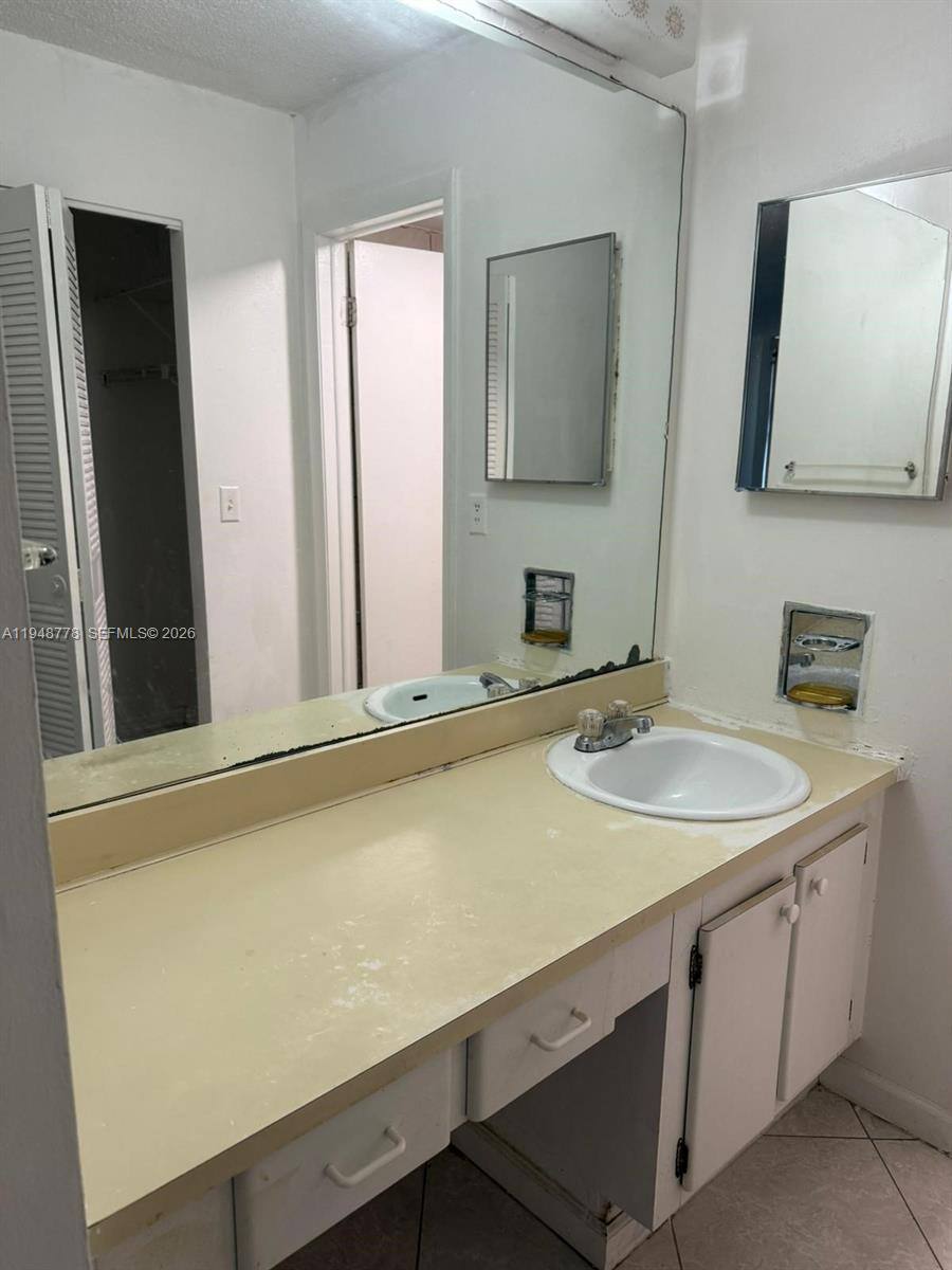 Apartment for rent at 16751 NE 9th Ave #101, Miami, FL 33162