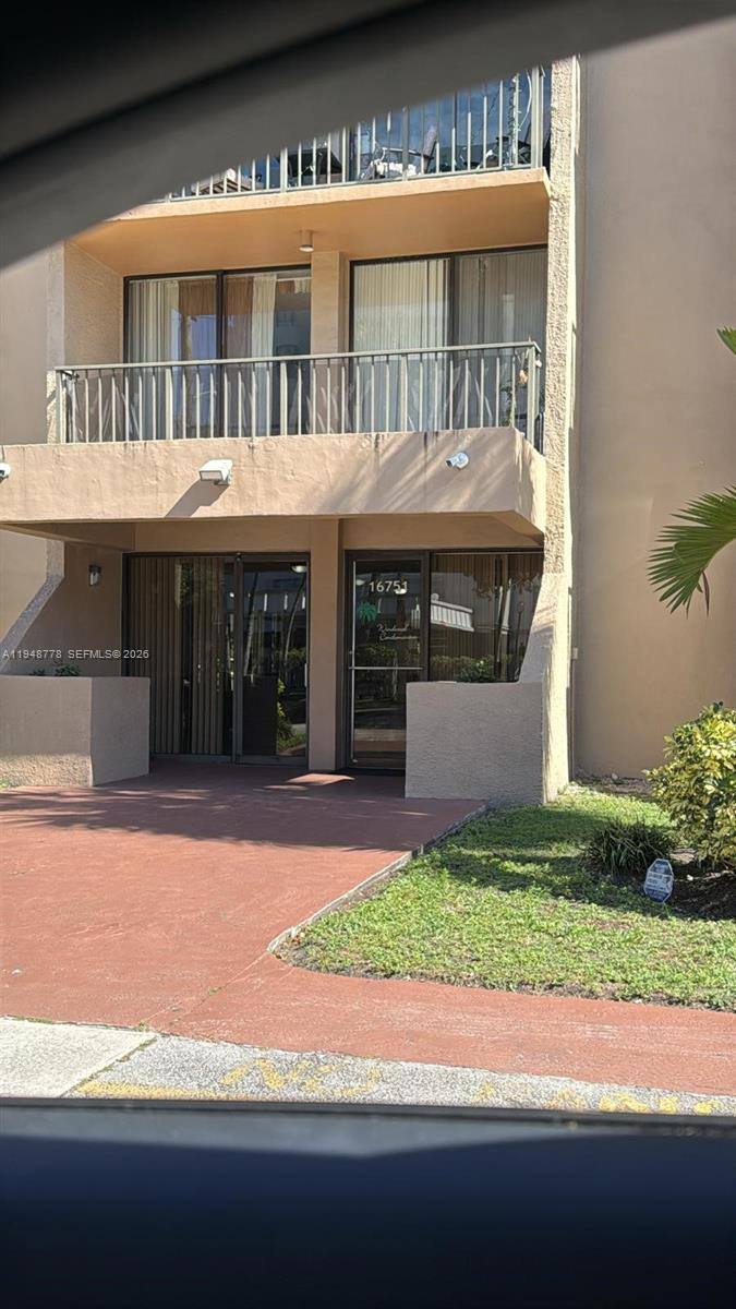 Apartment for rent at 16751 NE 9th Ave #101, Miami, FL 33162