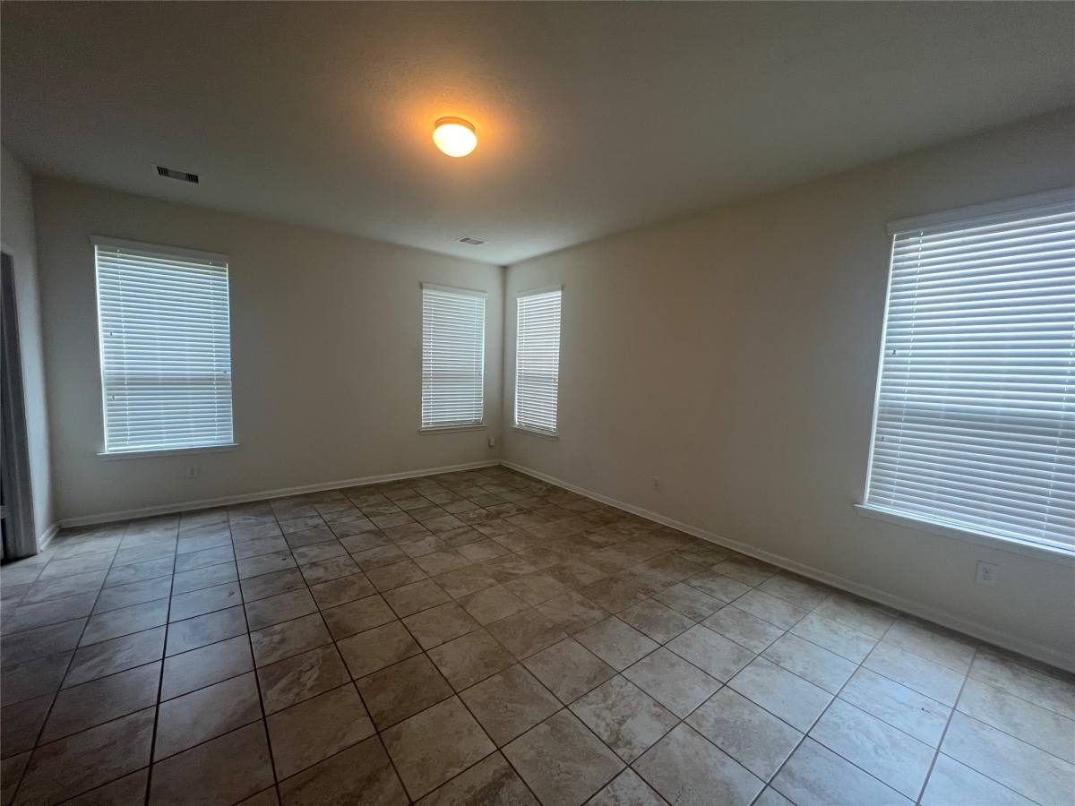 Apartment for rent at 14112 Harmony Ridge Trail, Pearland, TX 77584