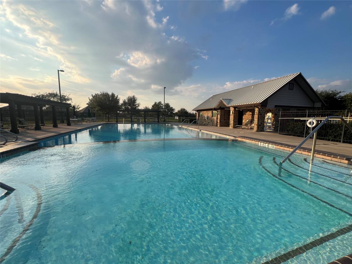 Apartment for rent at 14112 Harmony Ridge Trail, Pearland, TX 77584