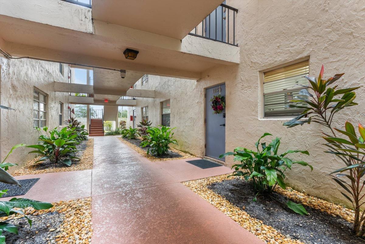 Apartment for rent at 7500 NW 30th Place #123, Fort Lauderdale, FL 33313