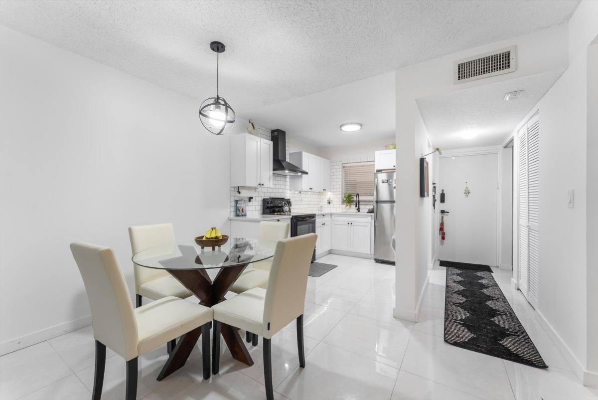 Apartment for rent at 7500 NW 30th Place #123, Fort Lauderdale, FL 33313