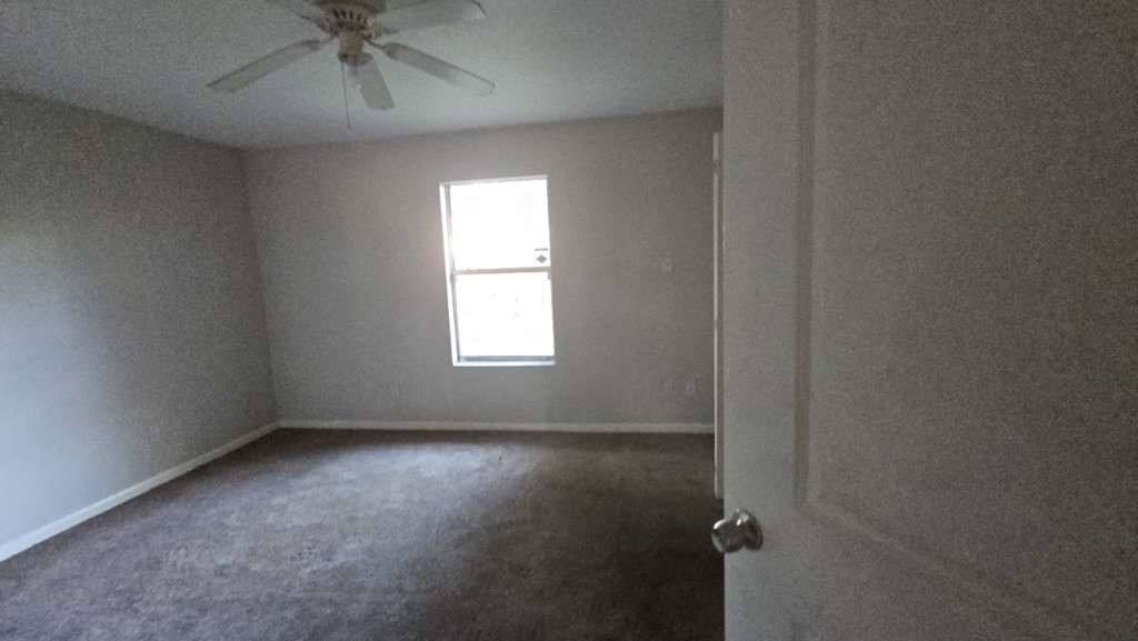 Apartment for rent at 11919 Greenmesa Dr, Houston, TX 77044