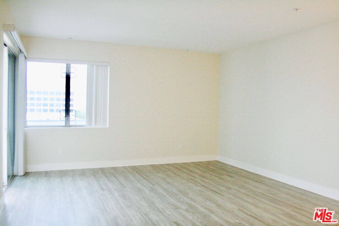 Apartment for rent at 1241 5th St #308, Santa Monica, CA 90401