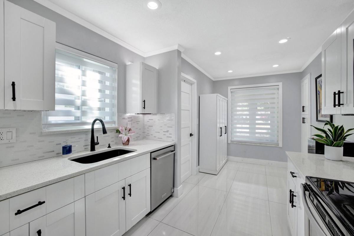 Apartment for rent at 2260 NE 62nd St, Fort Lauderdale, FL 33308