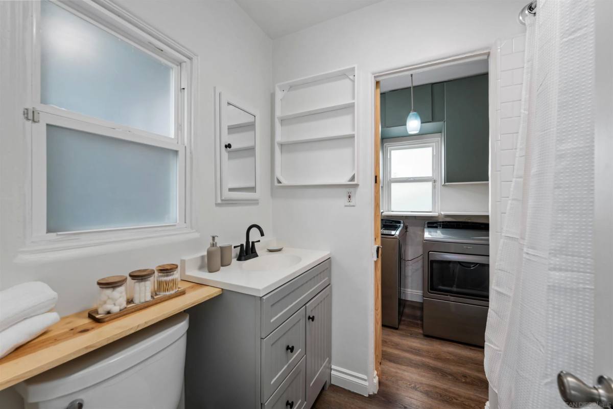 Apartment for rent at 3266 Madison Ave, San Diego, CA 92116