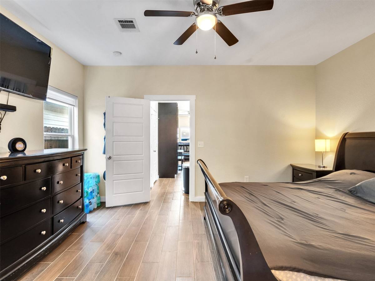 Apartment for rent at 16984 W Juneau St, Montgomery, TX 77316