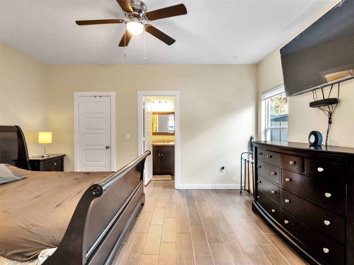 Apartment for rent at 16984 W Juneau St, Montgomery, TX 77316