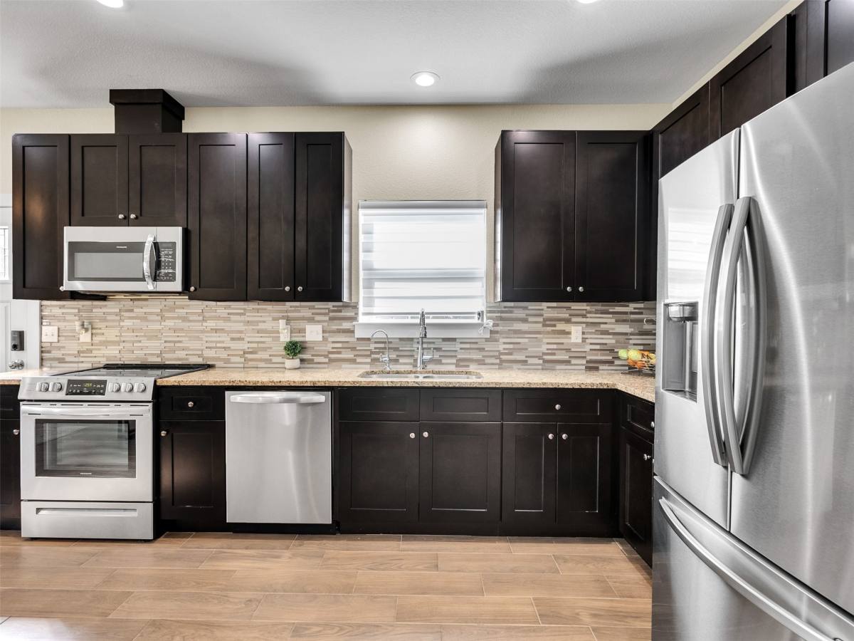 Apartment for rent at 16984 W Juneau St, Montgomery, TX 77316