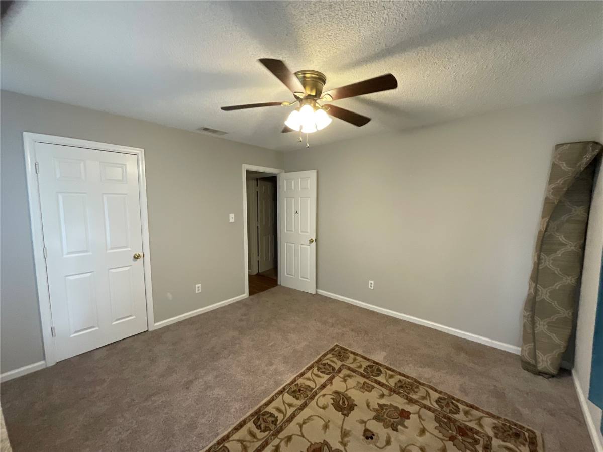 Apartment for rent at 2515 Harris St, Baytown, TX 77521