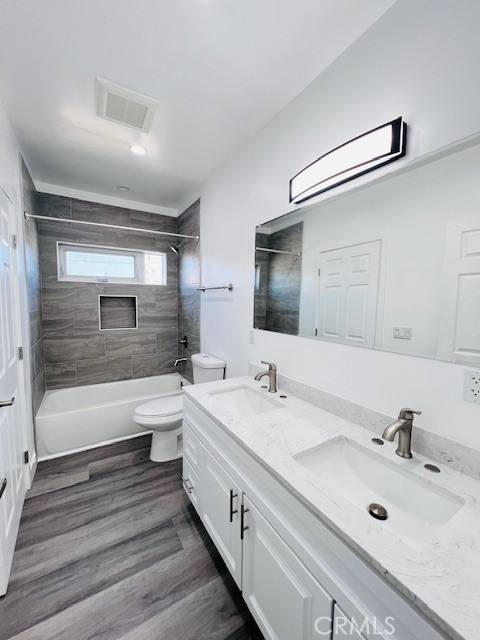 Townhouse for rent at 1258 Leighton Ave, Los Angeles, CA 90037