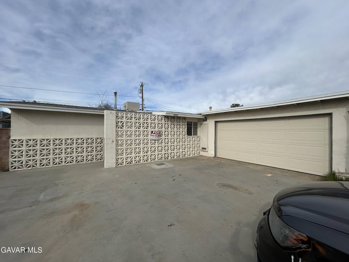 Apartment for rent at 44021 3rd St E, Lancaster, CA 93535