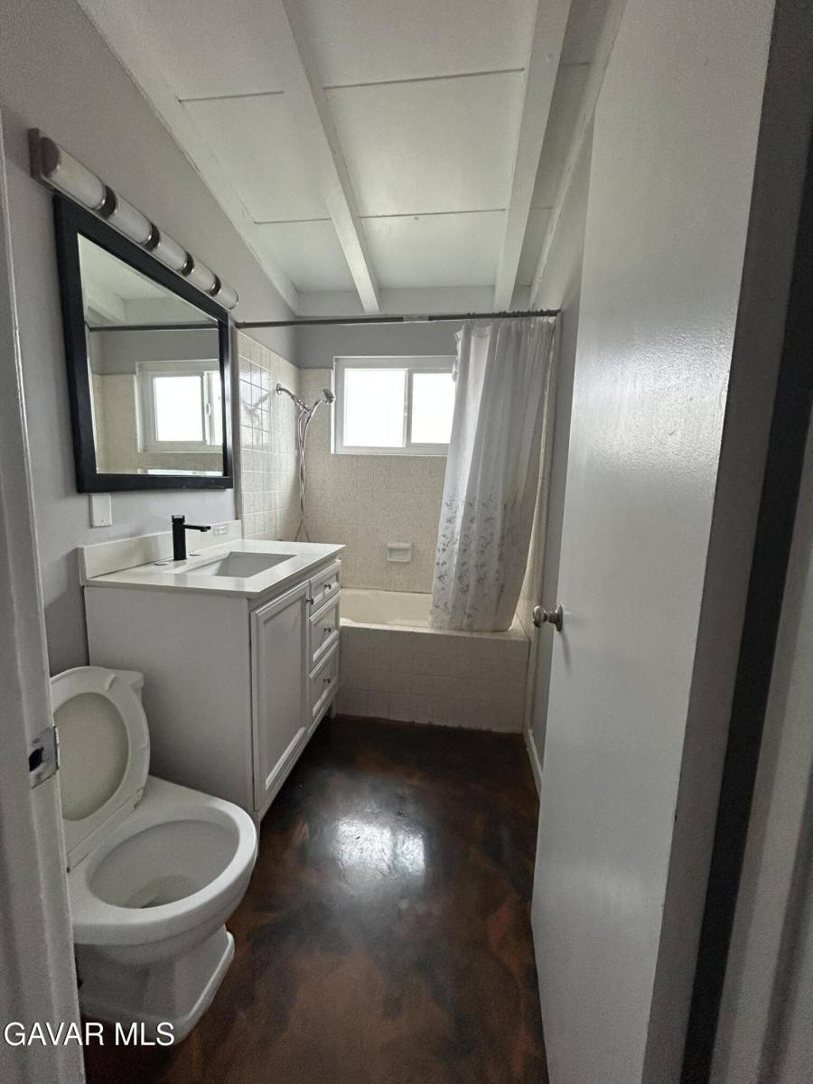 Apartment for rent at 44021 3rd St E, Lancaster, CA 93535