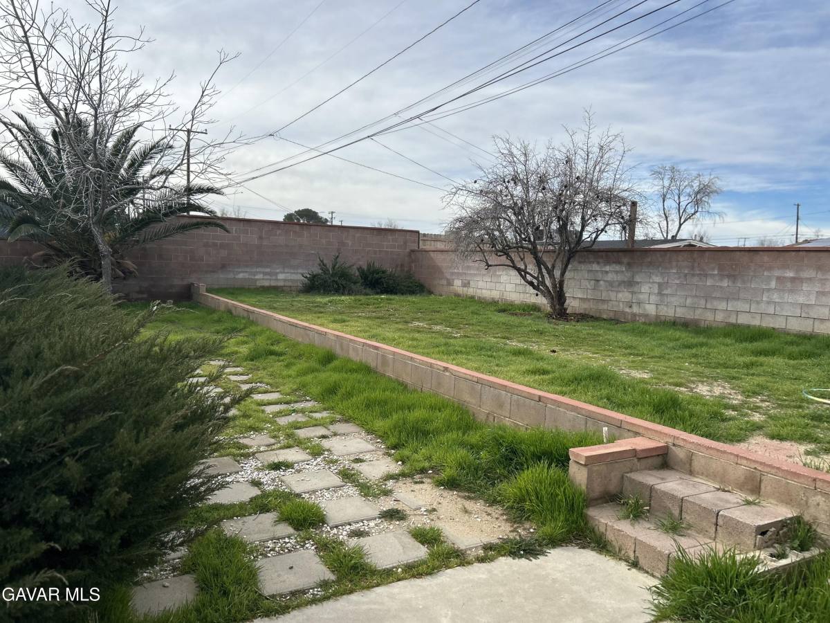 Apartment for rent at 44021 3rd St E, Lancaster, CA 93535